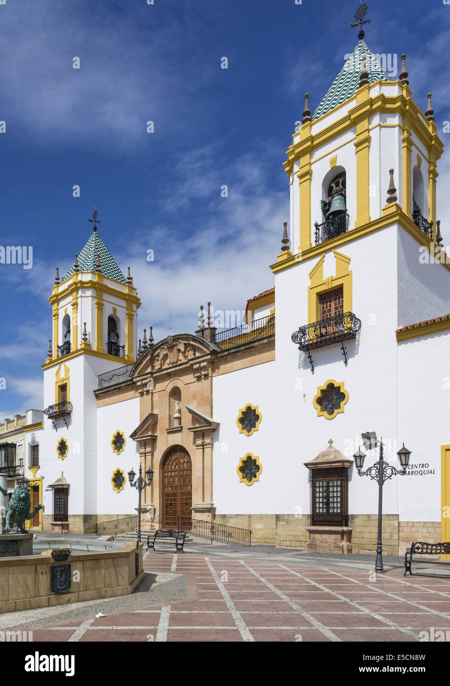 La Chiesa in Plaza del Socorro square, Ronda, provincia di Malaga, Andalusia, Spagna Foto Stock