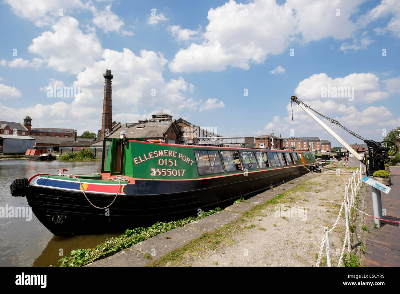 Shropshire Union Canal tours narrowboat al National Waterways Museum in Ellesmere Port Cheshire England Regno Unito Gran Bretagna Foto Stock