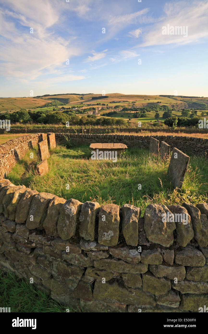 La Riley Graves, Eyam piaga village, Derbyshire, Parco Nazionale di Peak District, Inghilterra, Regno Unito. Foto Stock