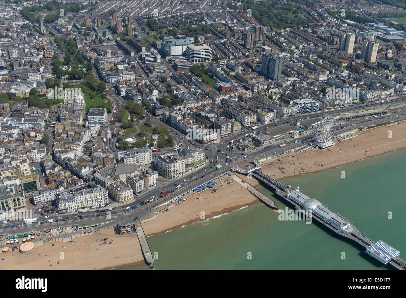 Una veduta aerea mostra centrale con Brighton Royal Pavilion a sinistra, East Sussex, Regno Unito Foto Stock