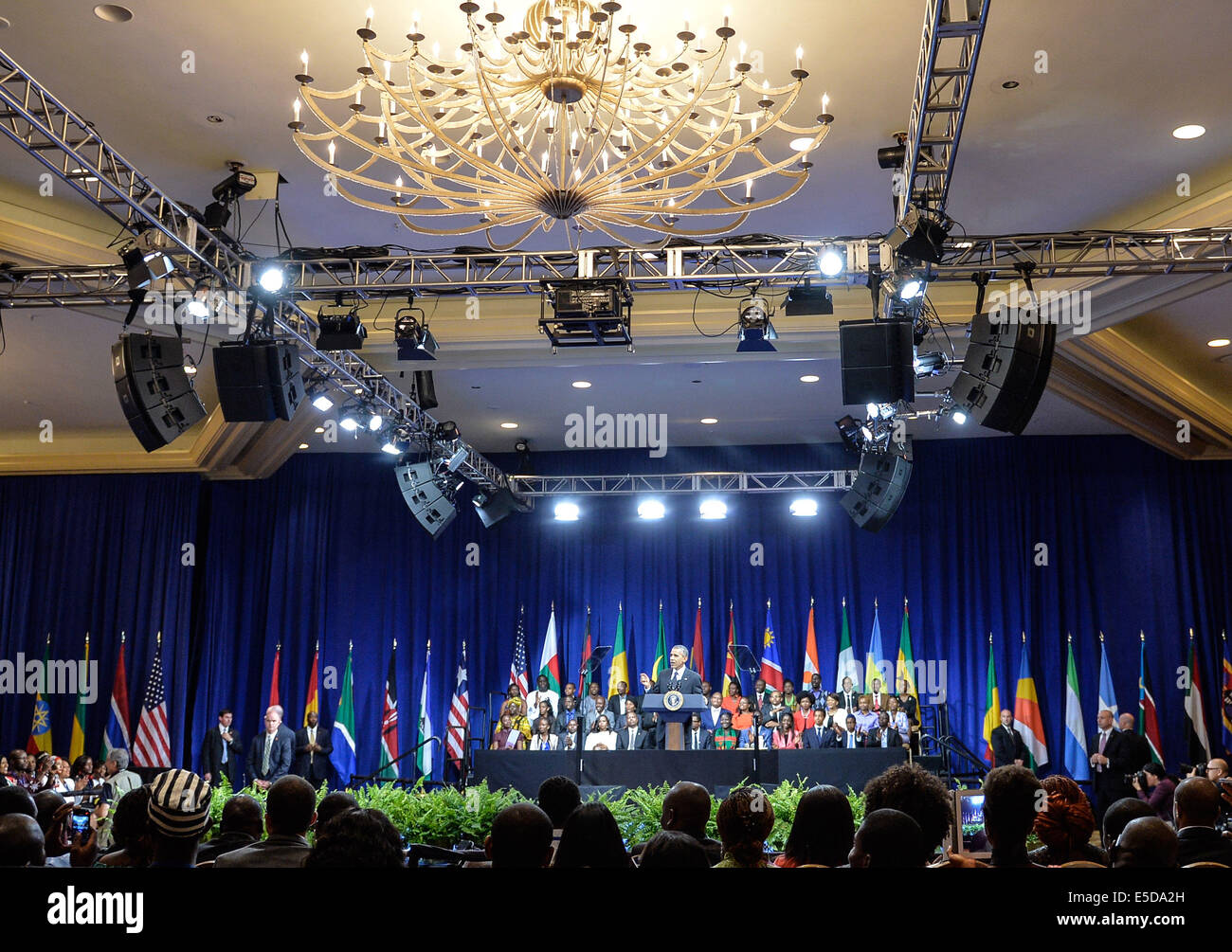 Washington DC, USA. 28 Luglio, 2014. Stati Uniti Il presidente Barack Obama parla durante il vertice presidenziale per la Washington della Borsa per giovani leader africani in DC di Washington, capitale degli Stati Uniti, 28 luglio 2014. Circa 500 giovani leaders africani sono invitati a partecipare a questo vertice e il numero raddoppierà il prossimo anno. Per mostrare rispetto per eroe africano Nelson Mandela, il Washington Borsa per giovani leader africano ha cambiato il suo nome a Mandela Washington Borsa per giovani leaders africani Credito: Xinhua/Alamy Live News Foto Stock