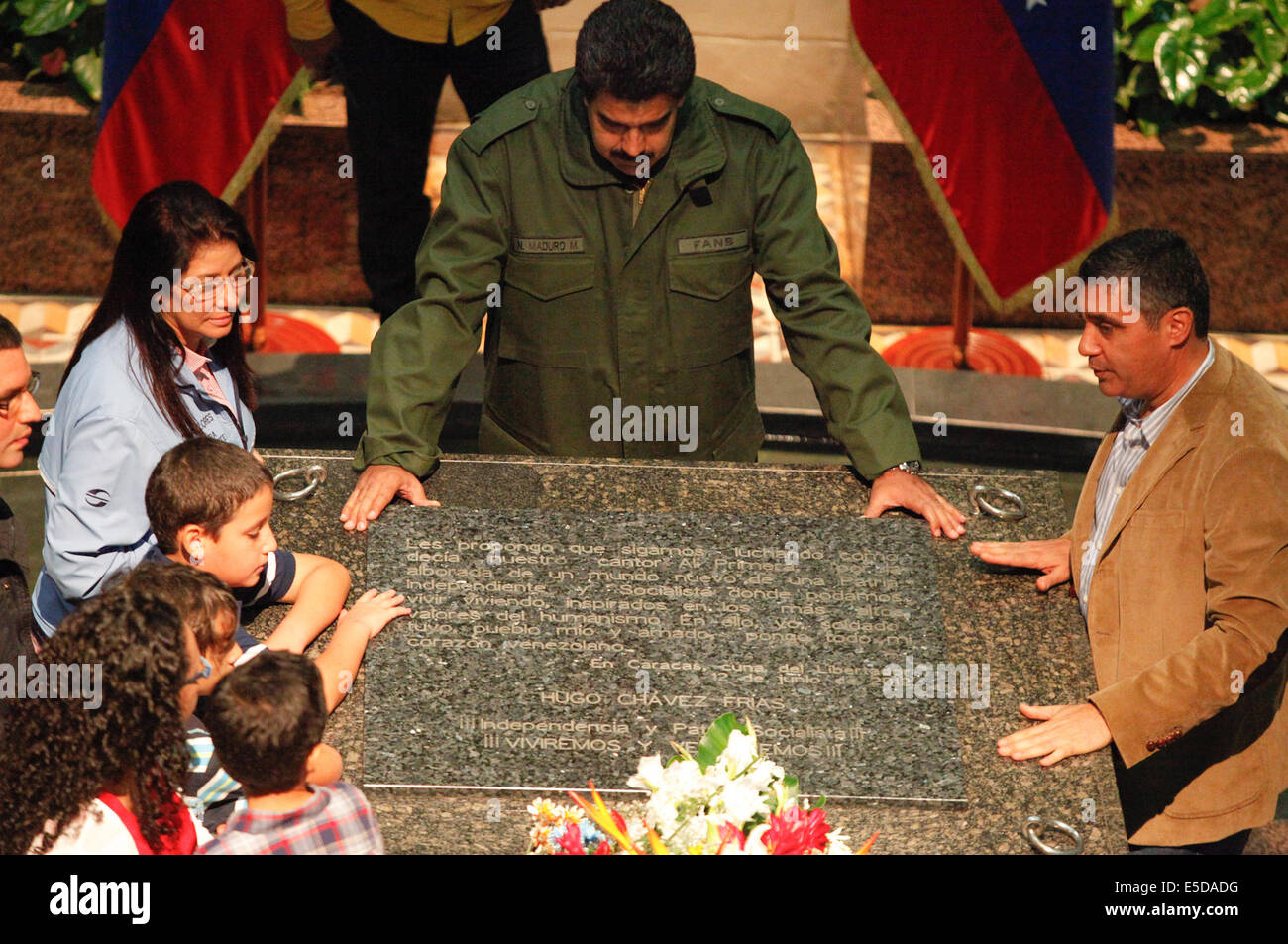 Caracas, Venezuela. 28 Luglio, 2014. Presidente venezuelano Nicolás Maduro (C) visite la caserma di montagna, per rendere omaggio alla fine presidente venezuelano Hugo Chavez e a segnare il suo sessantesimo compleanno, a Caracas, Venezuela, il 28 luglio 2014. Credito: AVN/Xinhua/Alamy Live News Foto Stock