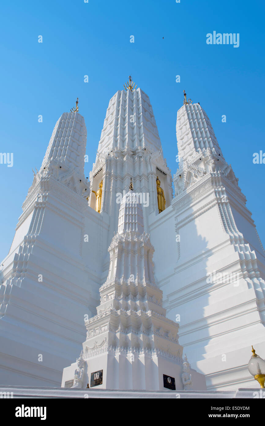 Wat Mahathat Worawihan, Il chedi centrale del tempio, il Phra Prang Ha Yod, Phetchaburi, Thailandia Foto Stock