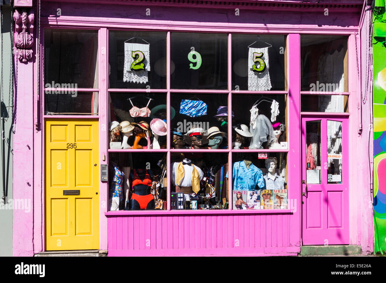 Mercato di Portobello Road - Londra Foto Stock