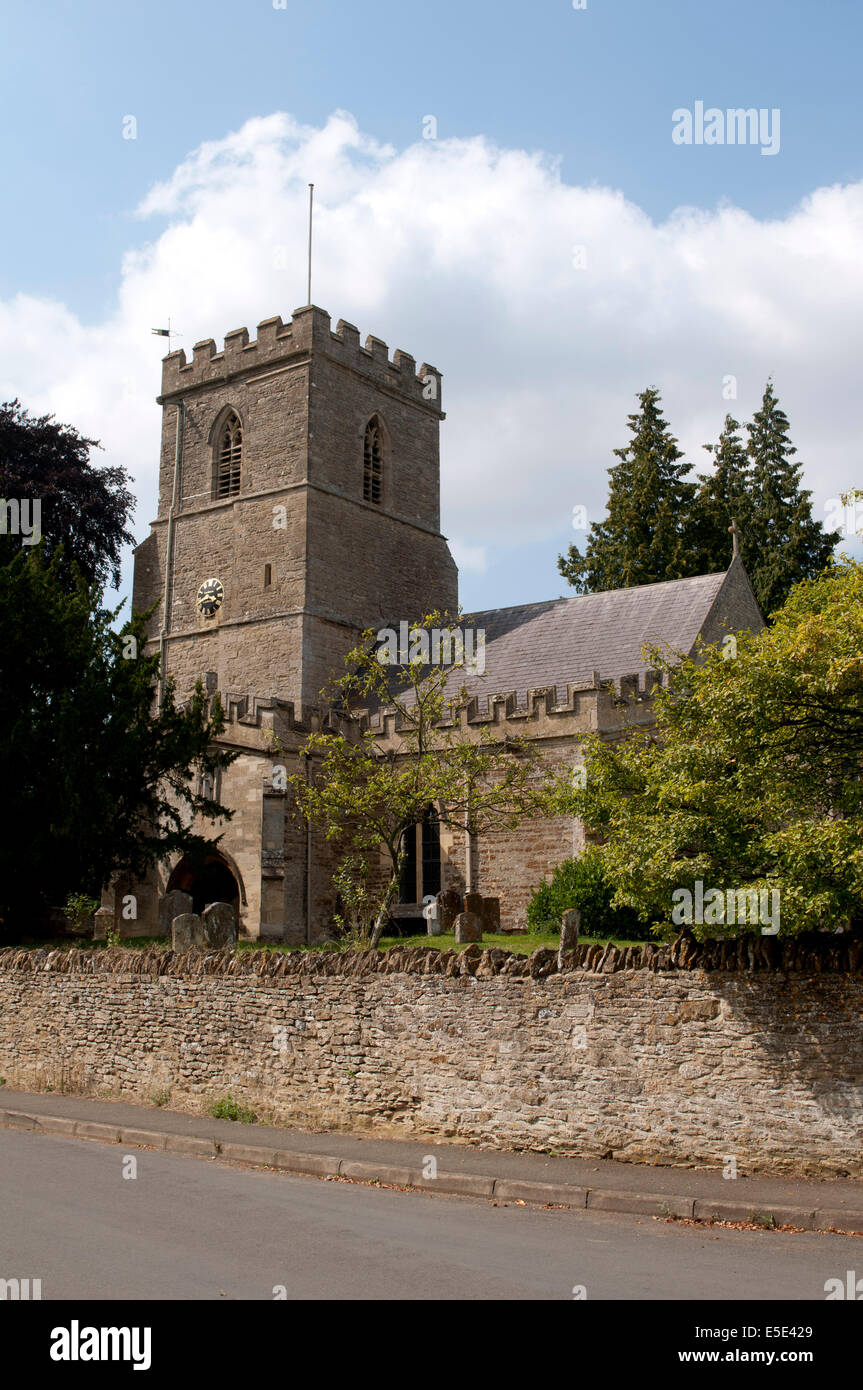 San Pietro e di san Paolo la Chiesa, Steeple Aston, Oxfordshire, England, Regno Unito Foto Stock