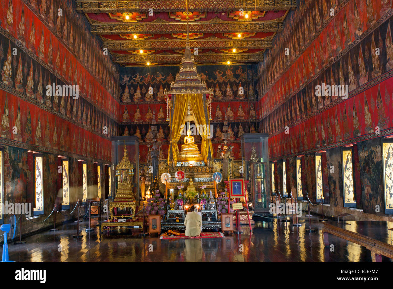 Il Museo Nazionale, il Phra Sihing Buddha nella Buddhai sawan cappella, Bangkok, Thailandia, Sud Est asiatico Foto Stock