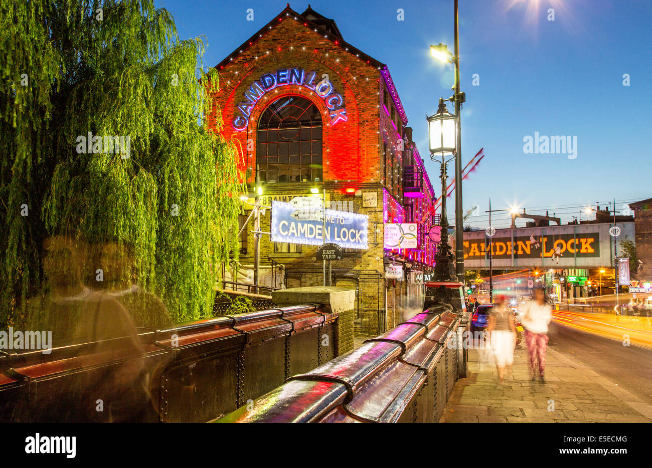 Camden Lock market Londra di Notte REGNO UNITO Foto Stock