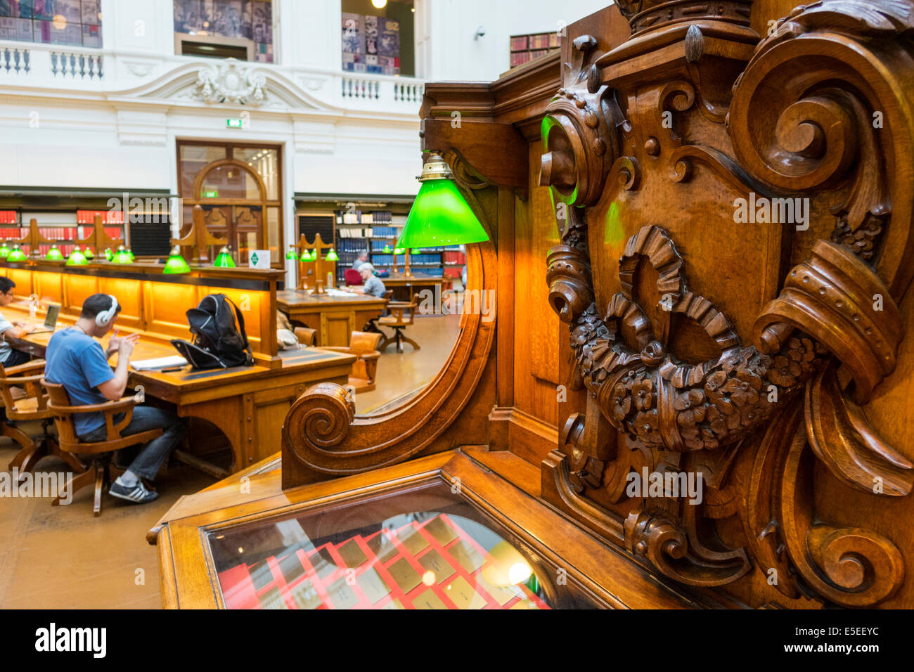 Melbourne Australia, Swanston Street, state Library of Victoria, interior Inside, la Trobe Reading Room, scultura in legno, dettaglio, AU140321073 Foto Stock