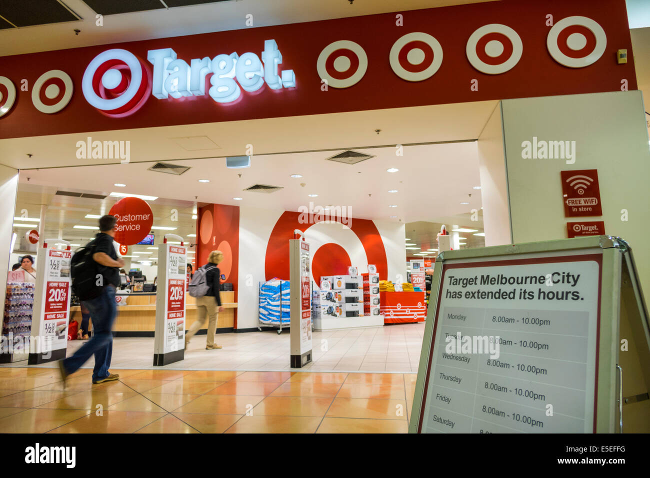 Melbourne Australia, Chinatown, Bourke Street, Target Center, sconto, grandi magazzini, ingresso, cartello, orari, AU140321064 Foto Stock