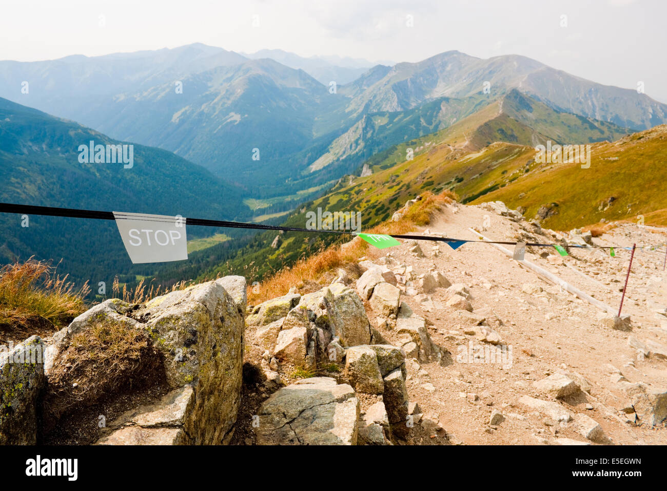 Segno di stop in Tatra national park Foto Stock