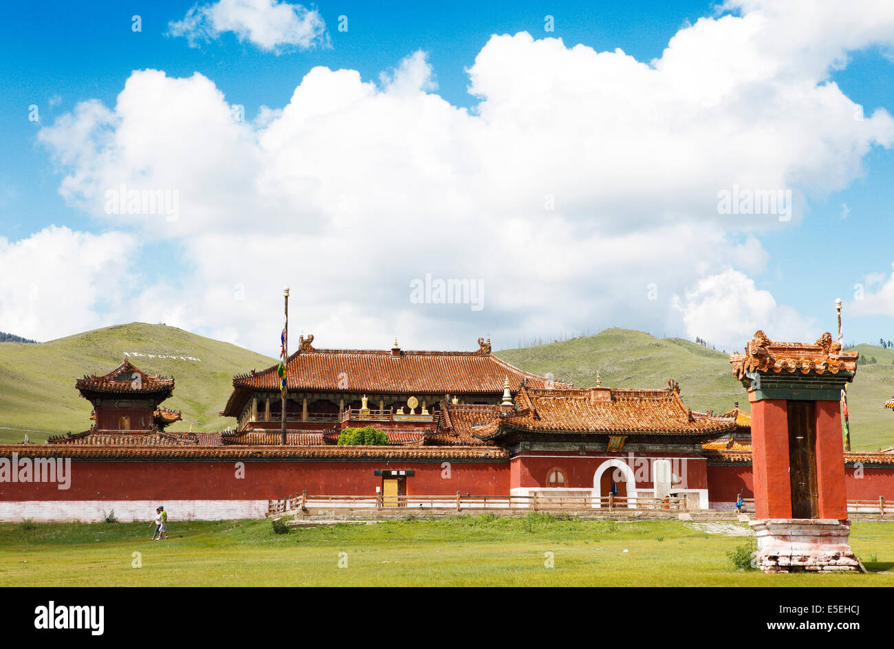 Tempio ingresso al monastero di Amarbayasgalant, Selenge Aimag, Mongolia Foto Stock