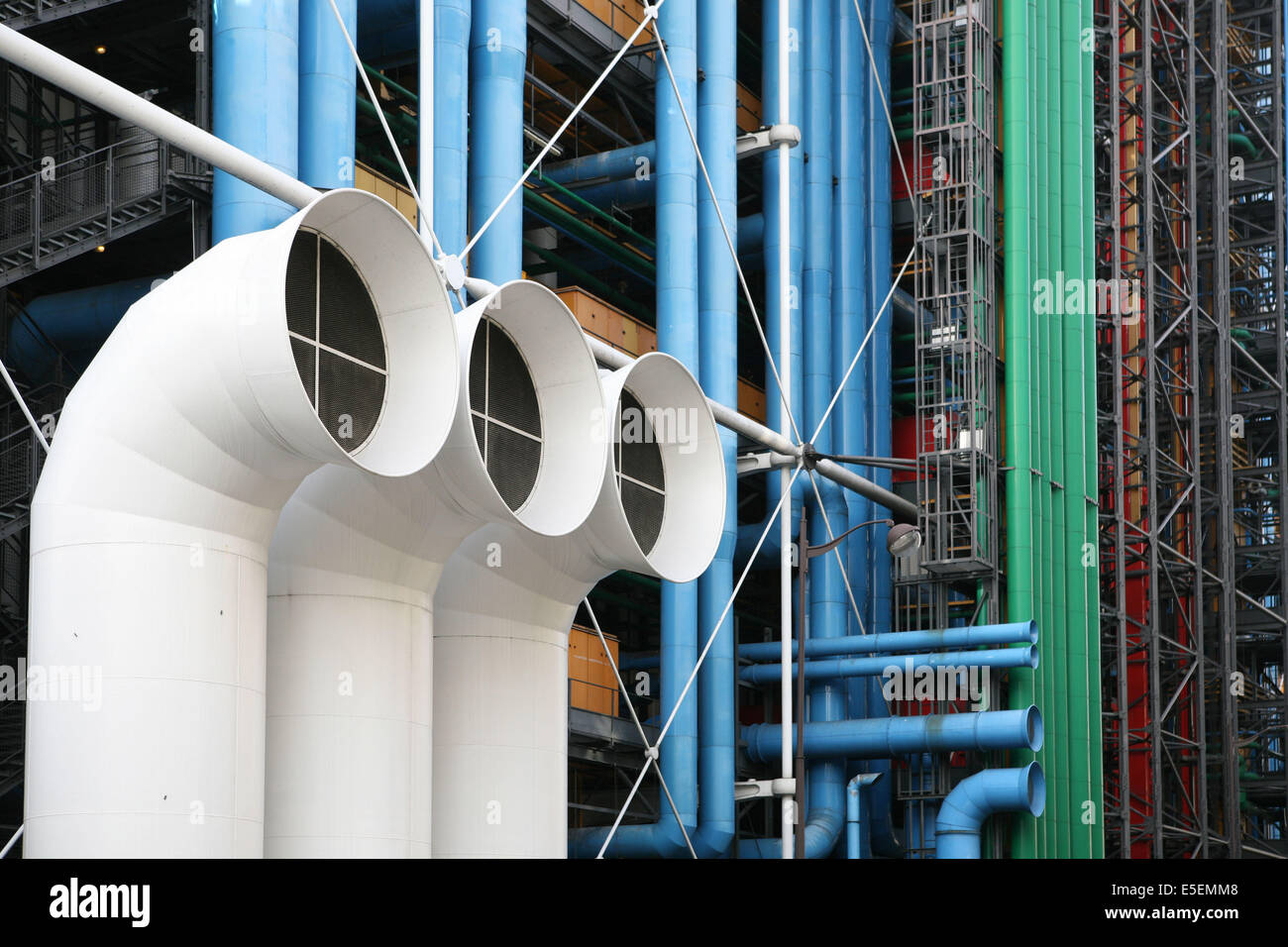 Francia, parigi 4e, beaubourg, Centre Pompidou, parvis, facciata, architettura richard rogers et renzo piano, rue du renard, tubi, Foto Stock