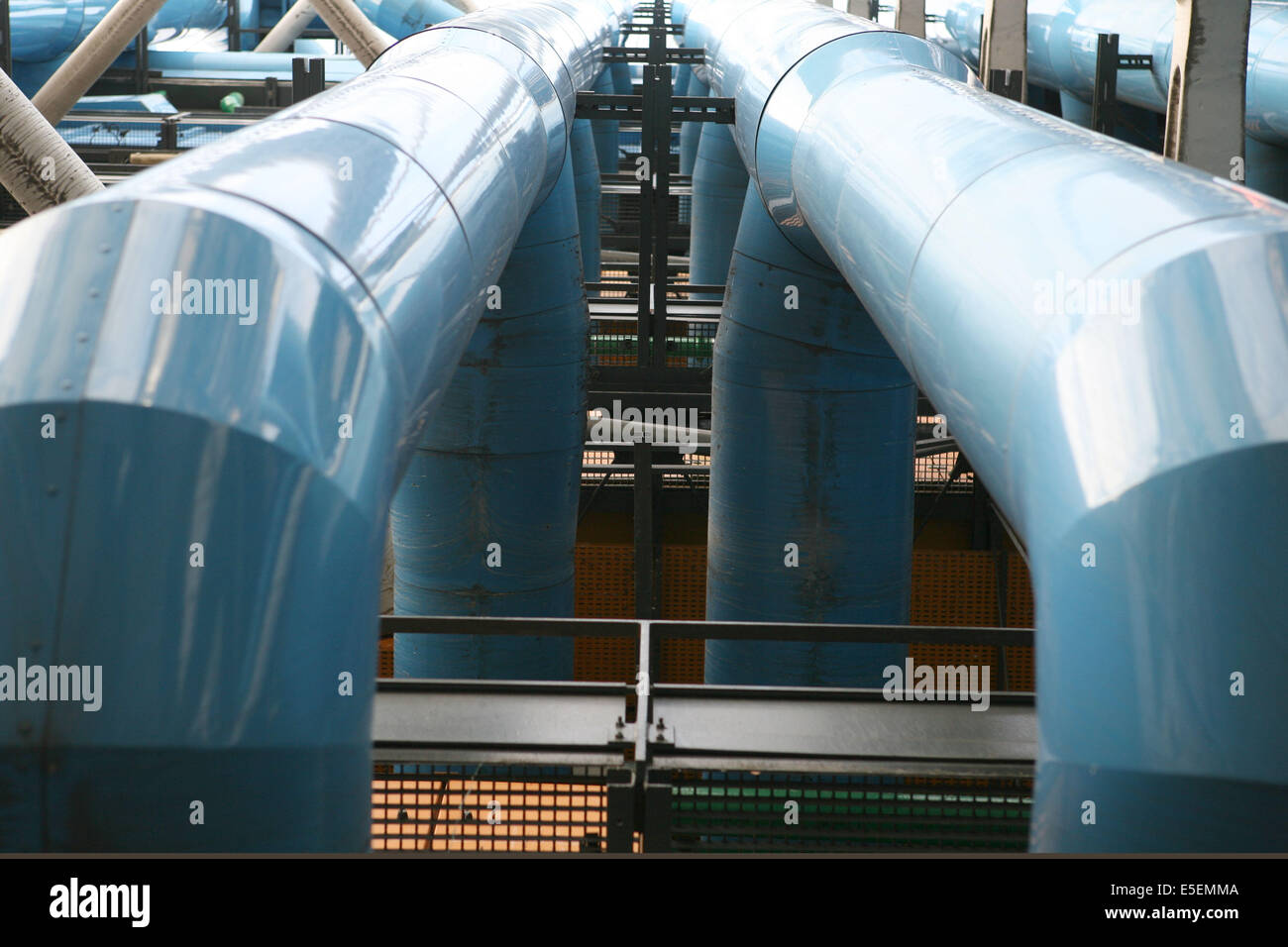 Francia, parigi 4e, beaubourg, Centre Pompidou rue du renard, tuyauterie, architectes renzo piano et richard rogers, tubes, Foto Stock