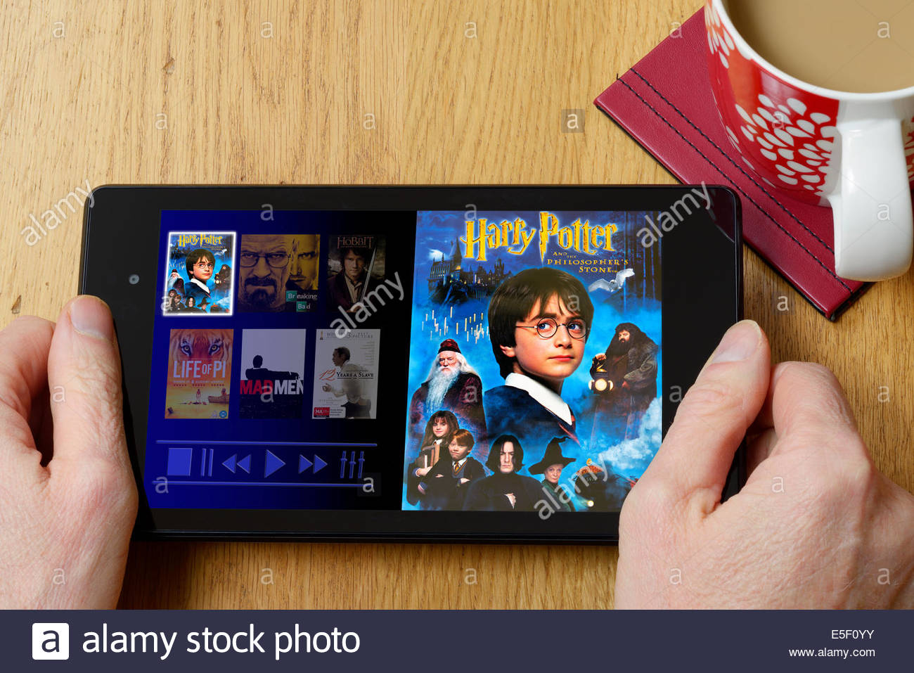 Prima Di Harry Potter Pellicola Harry Potter E La Pietra Filosofale Digital Download Su Pc Tablet Inghilterra Foto Stock Alamy