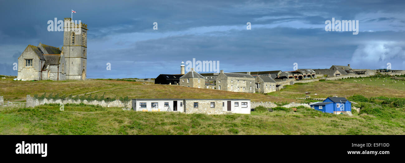 St Helen la Chiesa e il villaggio, Lundy Island, Devon Foto Stock