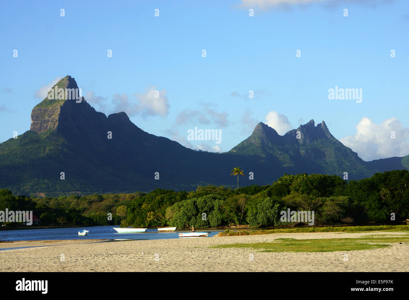 Tamarin Bay e la spiaggia, Mt. Rampat, Isola Maurizio Foto Stock