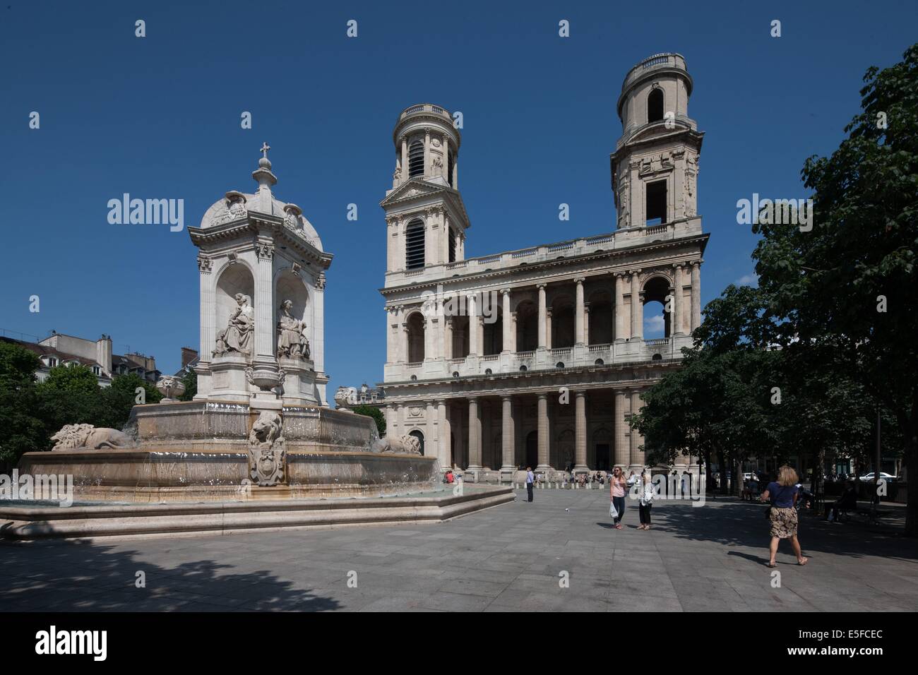 Francia, Regione Ile de France, Parigi 6e circondario, Place saint eglie saint sulpice, facciata, Foto Stock