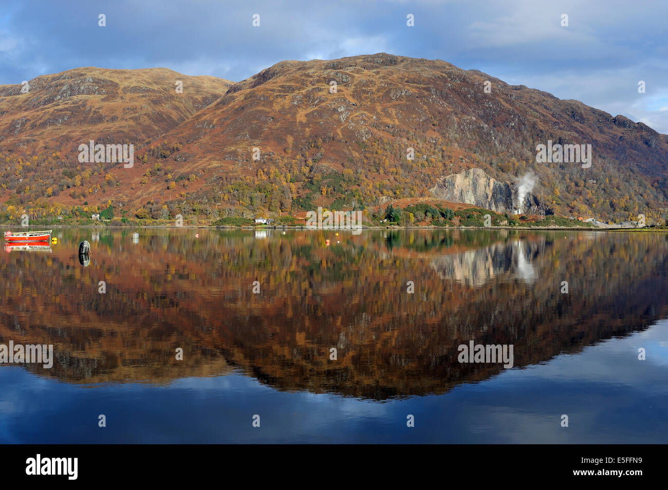 Inverno riflessioni sul Loch Etive, Argyll and Bute, Scozia Foto Stock