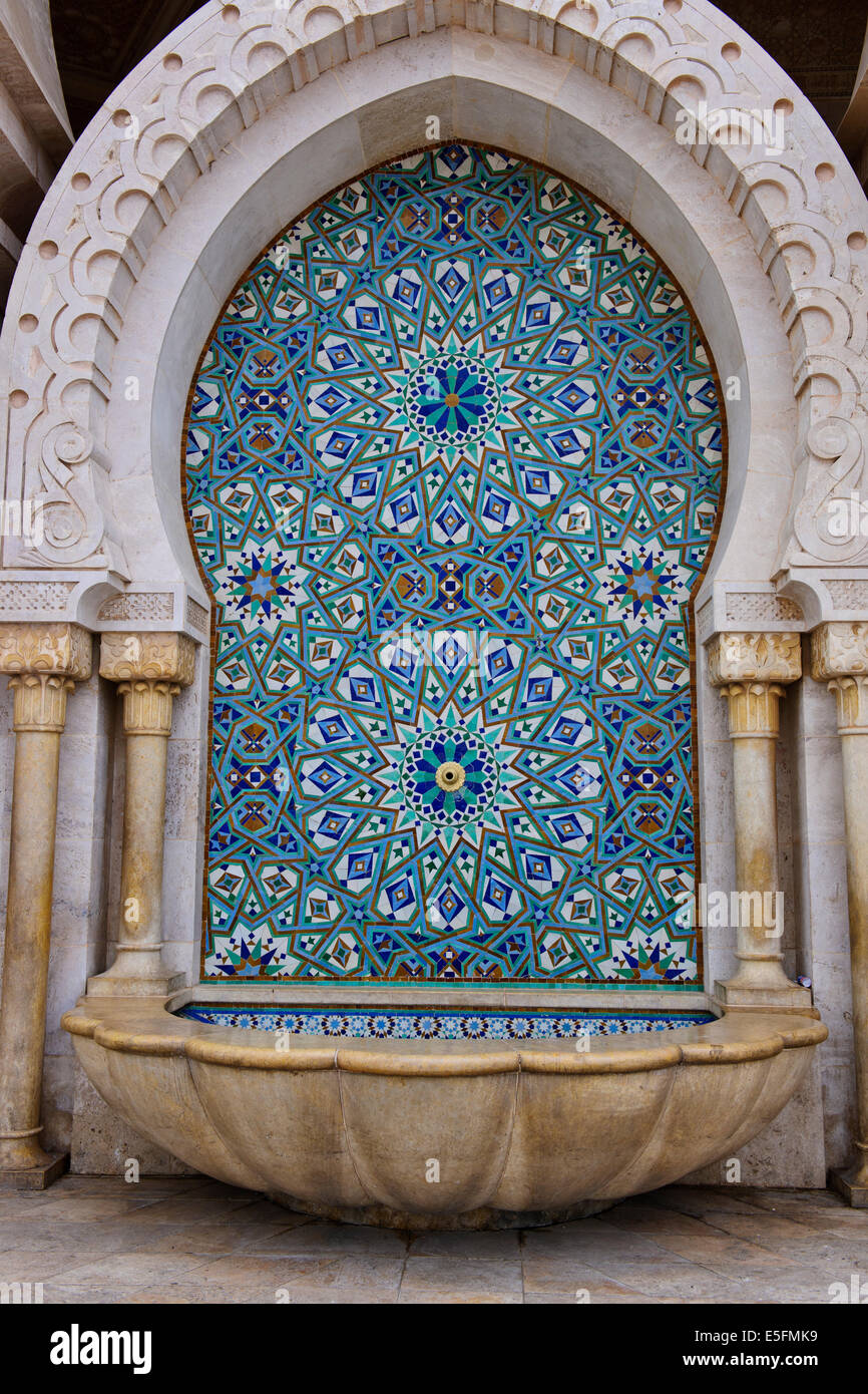 Moschea di Hassan II è la più grande moschea in Marocco e in Africa e la seconda più grande in tutto il mondo,costruito nel 1993,Casablanca,Marocco Foto Stock