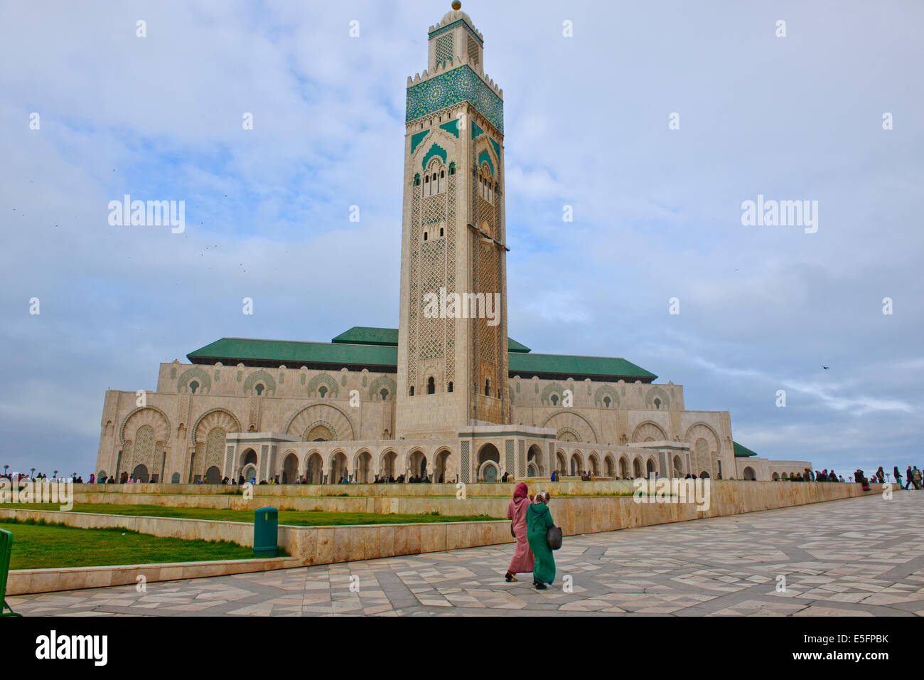 Moschea di Hassan II è la più grande moschea in Marocco e in Africa e la seconda più grande in tutto il mondo,costruito nel 1993,Casablanca,Marocco Foto Stock
