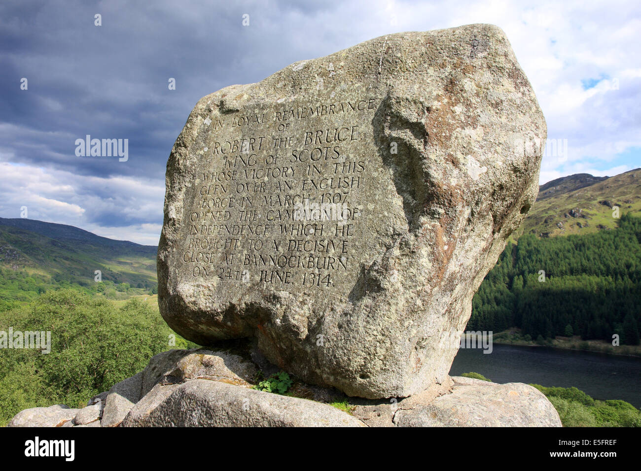 Bruce della pietra commemora la battaglia che ha avuto luogo in Glen Trool nel 1307 Foto Stock