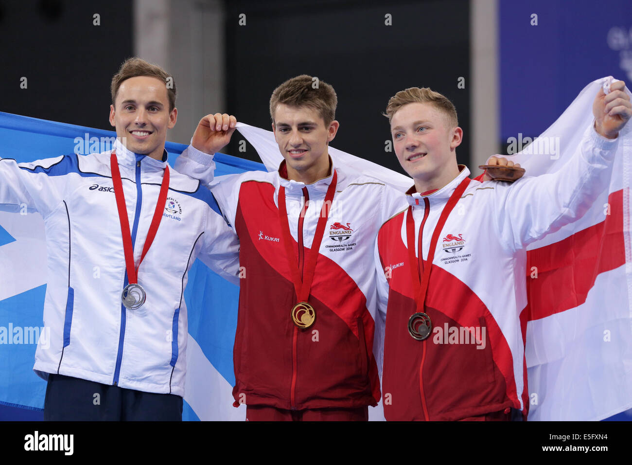 SSE Hydro, Glasgow, Scozia, Regno Unito, mercoledì, 30 luglio 2014. Vincitori delle Medaglie nella Ginnastica artistica All Round individuale maschile ai Giochi del Commonwealth di Glasgow 2014. Da sinistra a destra. Daniel Keatings, Scozia, Silver, Max Whitlock, Inghilterra, Oro, Nilo Wilson, Inghilterra, Bronzo Foto Stock