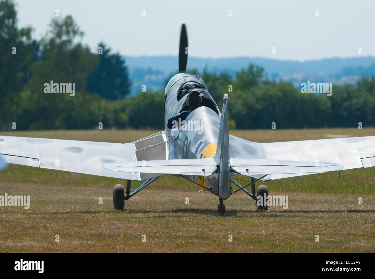 Il vecchio tedesco piano di formazione Klemm KL-35D battenti in Francia Foto Stock