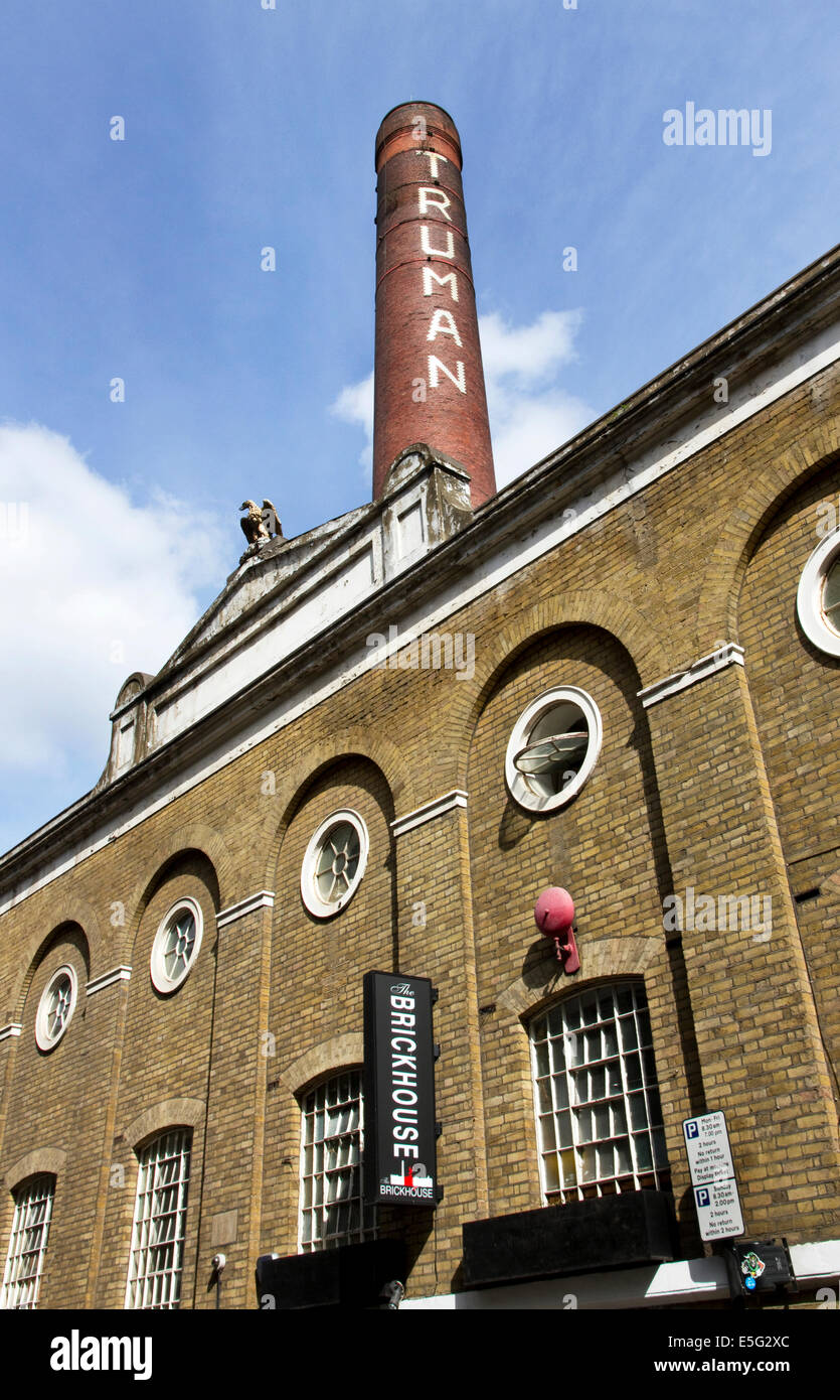 Mercato del cortile, il vecchio Truman Brewery, Brick Lane, Spitalfields, East End di Londra, Inghilterra, Regno Unito Foto Stock