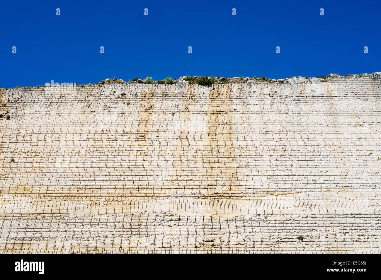 Dettaglio di una miniera chiusa a Monteleone Rocca Doria, Sardegna, Italia Foto Stock