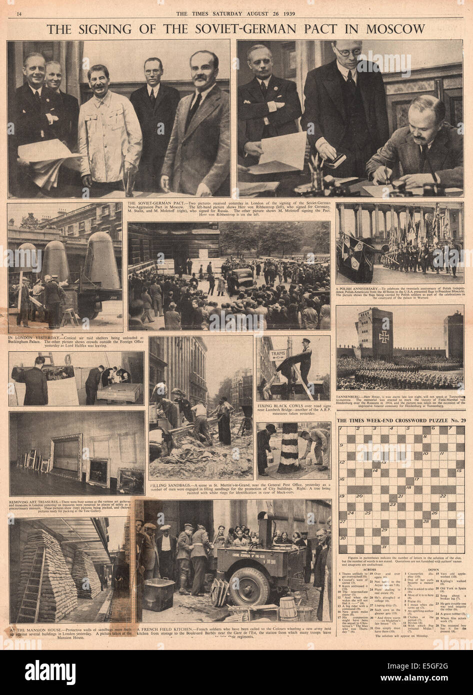 1939 i tempi pagina 14 reporting Nazi-Soviet patto siglato dal ministro degli esteri tedesco Joachim Ribbetrop e il ministro degli esteri sovietico Vyacheslav Molotov Foto Stock
