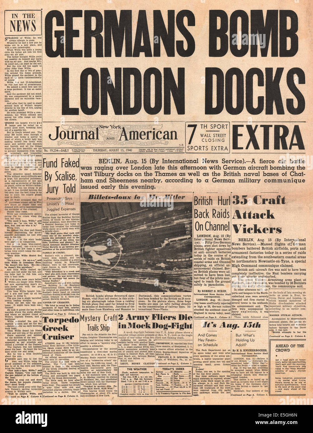 1940 New York Journal-American front page reporting Luftwaffe bombardamento su Londra Foto Stock