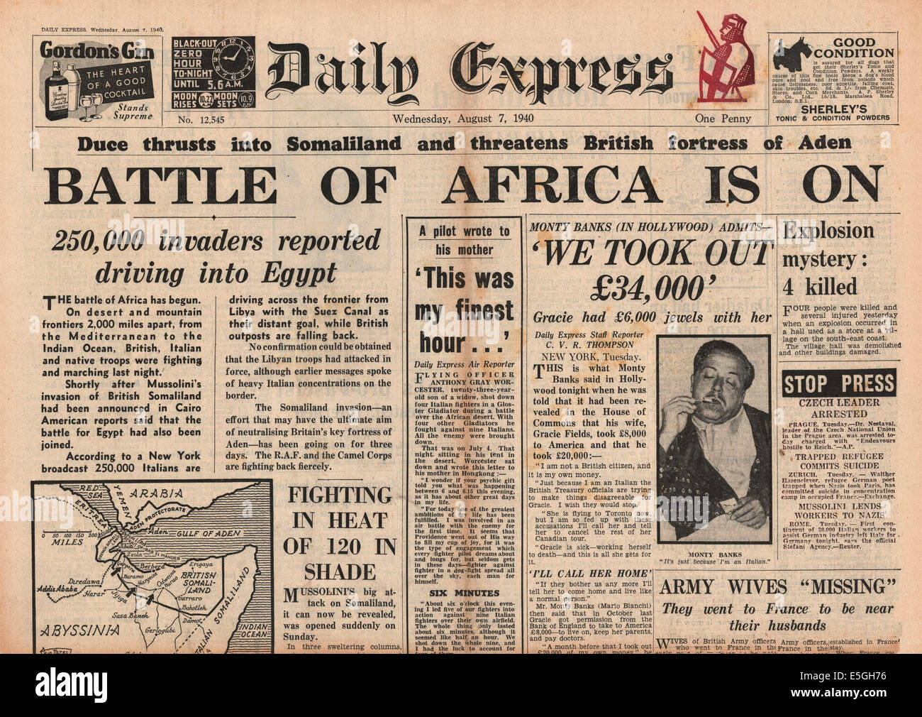 1940 Daily Express front page reporting le truppe italiane invadono il Somaliland britannico e in Egitto Foto Stock 1940 Daily Express front page reporting le truppe italiane invadono il Somaliland britannico e in Egitto Foto Stock