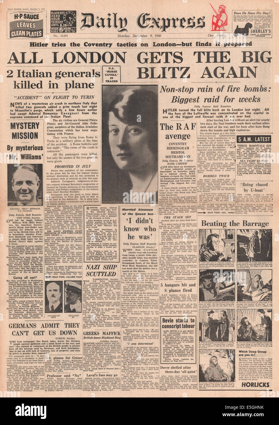 1940 Daily Express front page reporting bombardamenti di Coventry dalla Luftwaffe tedesca Foto Stock