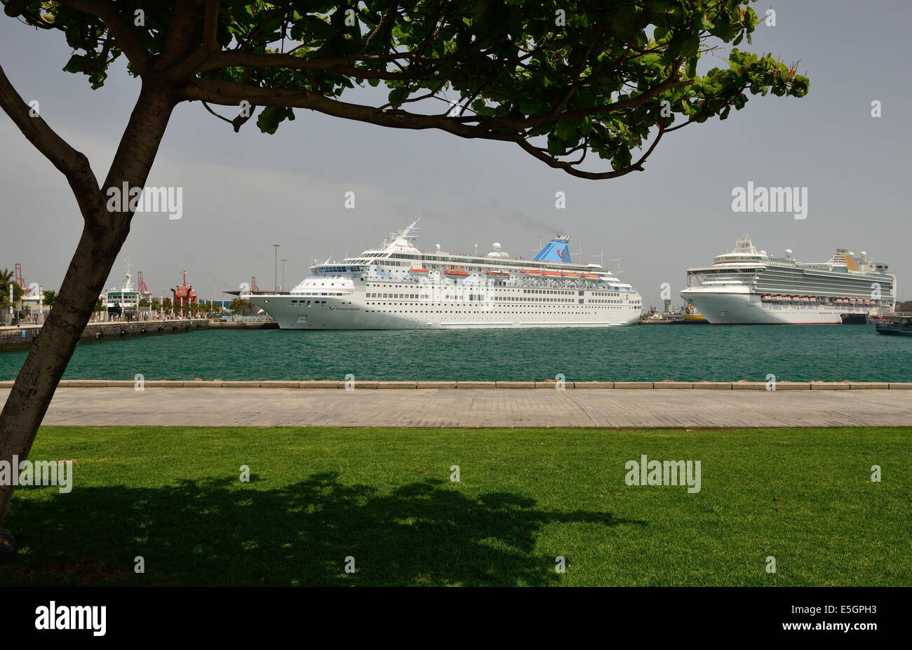 MS Thomson maestà e la sig.ra Ventura delle navi da crociera ad attraccare in Isole Canarie. Foto Stock