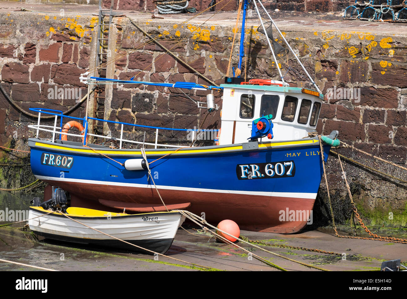 Mall barca da pesca nel porto di Pennan in Aberdeenshire in Scozia Foto Stock