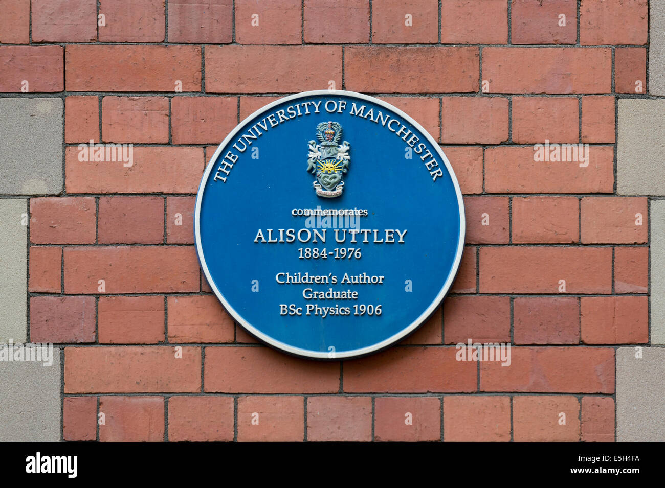 Una lapide per commemorare il fisico Alison Uttley, ubicato nel campus universitario area (fuori Oxford Road) a Manchester. Foto Stock