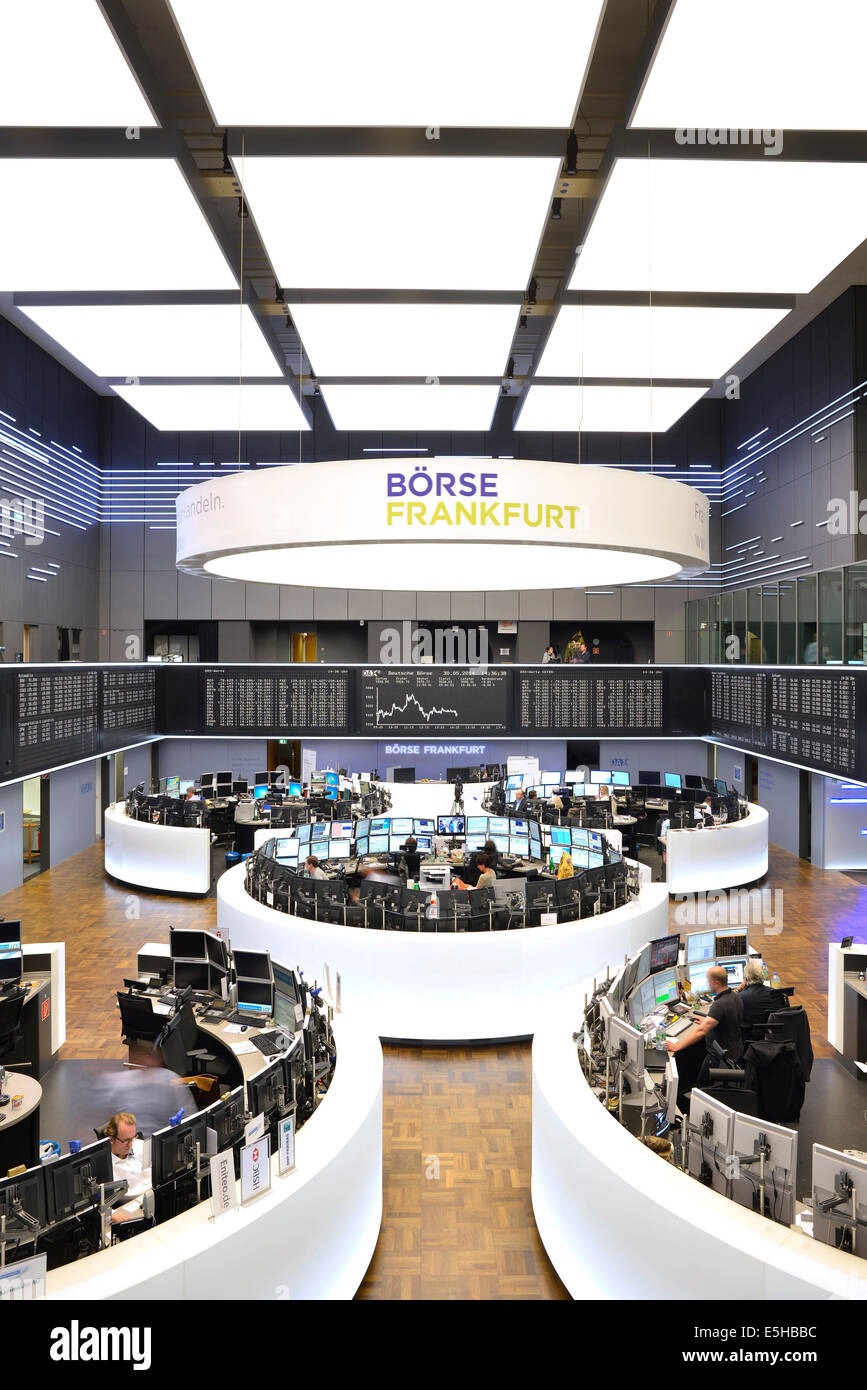 Il trading floor della Borsa di Francoforte, scheda di negoziazione del DAX indice del mercato azionario, Deutsche Börse AG Foto Stock