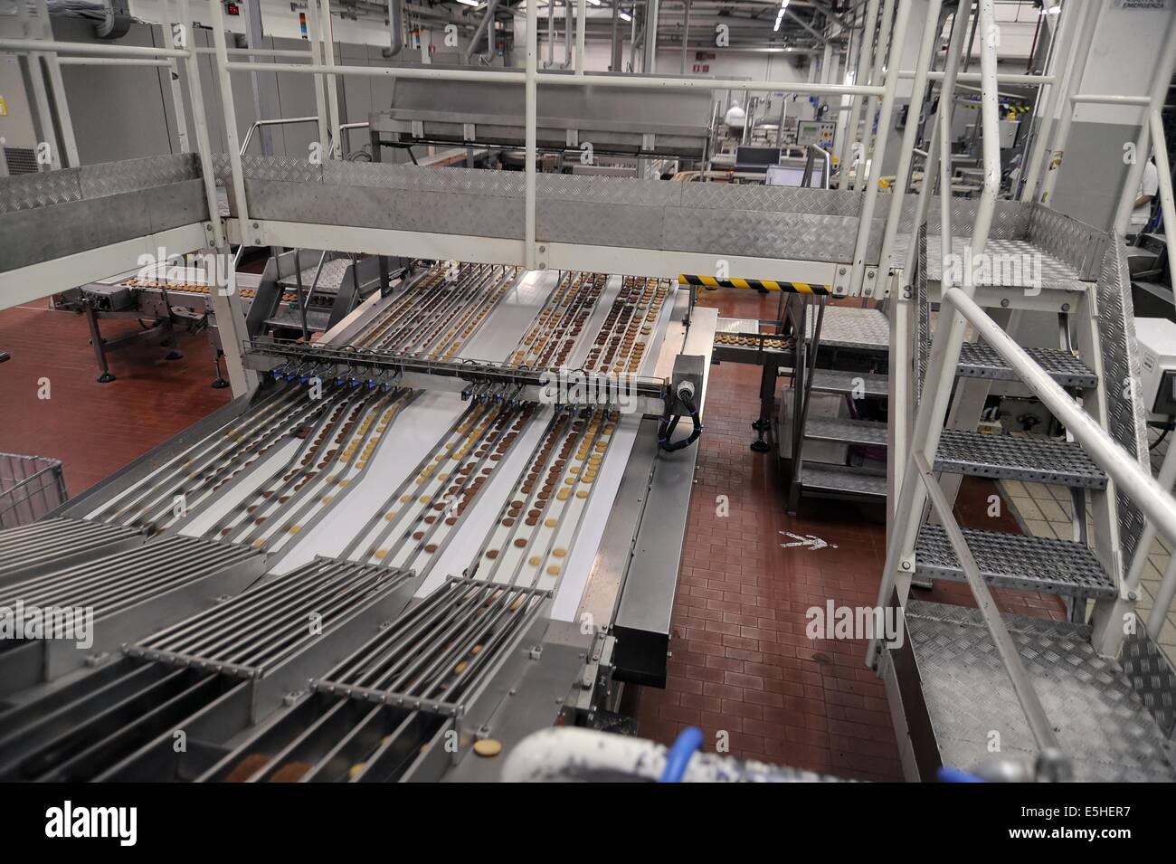 Novara (Italia), Pavesi impianto (Gruppo Barilla), la linea di produzione di biscotti Foto Stock