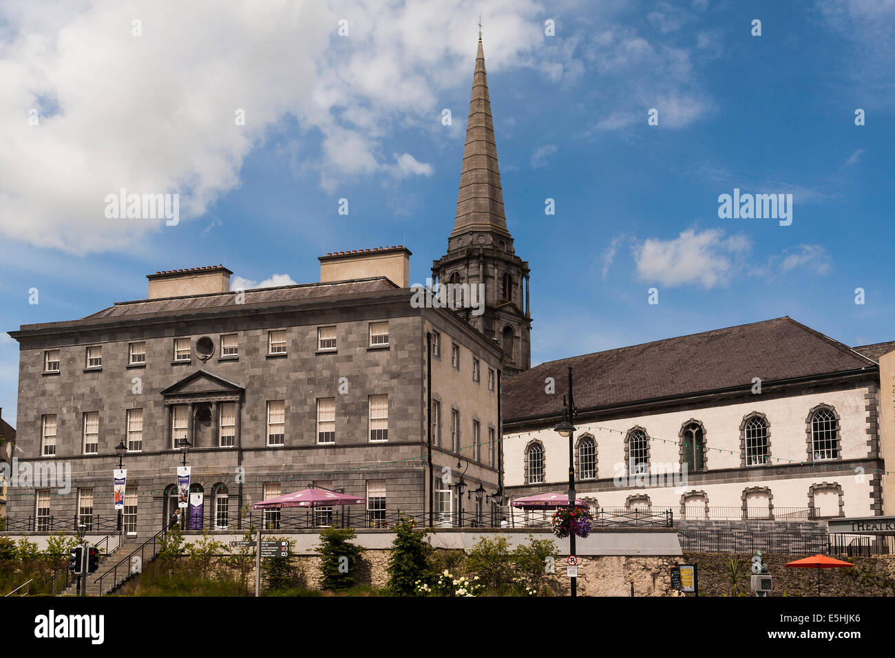 Irlanda, Waterford, il Palazzo Vescovile e la cattedrale di Christchurch Foto Stock