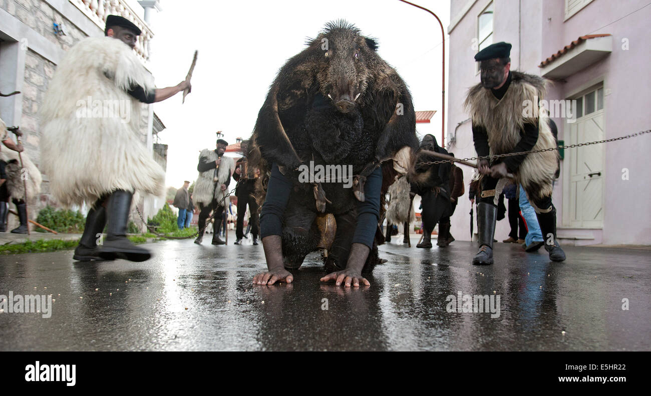 Il carnevale di Oniferi. In ogni febbraio i cittadini di Oniferi e il vicino villaggio di celebrare il tempo di carnevale. Foto Stock