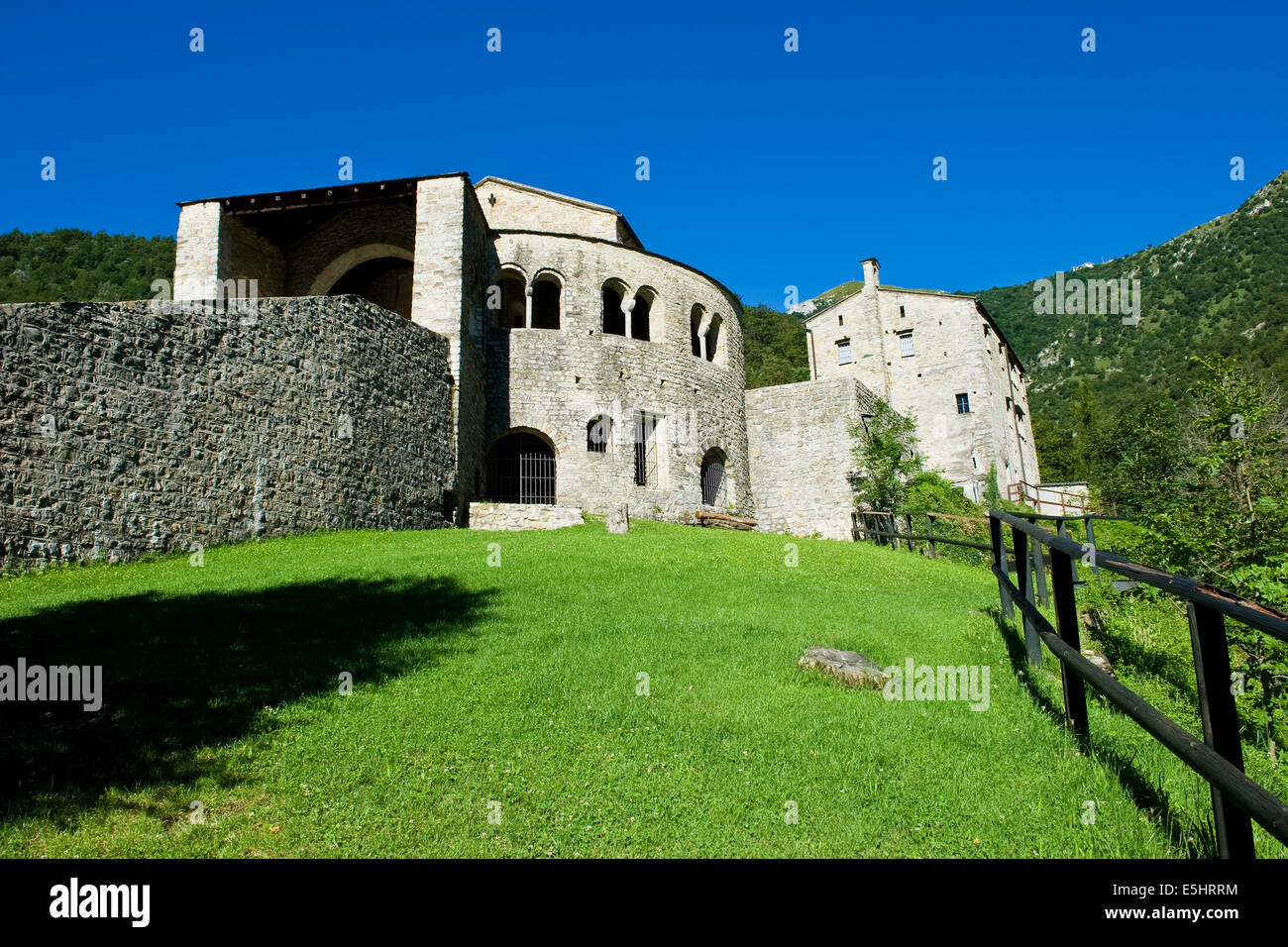 L'Italia, Lombardia, Civate, San Pietro al Monte Foto Stock