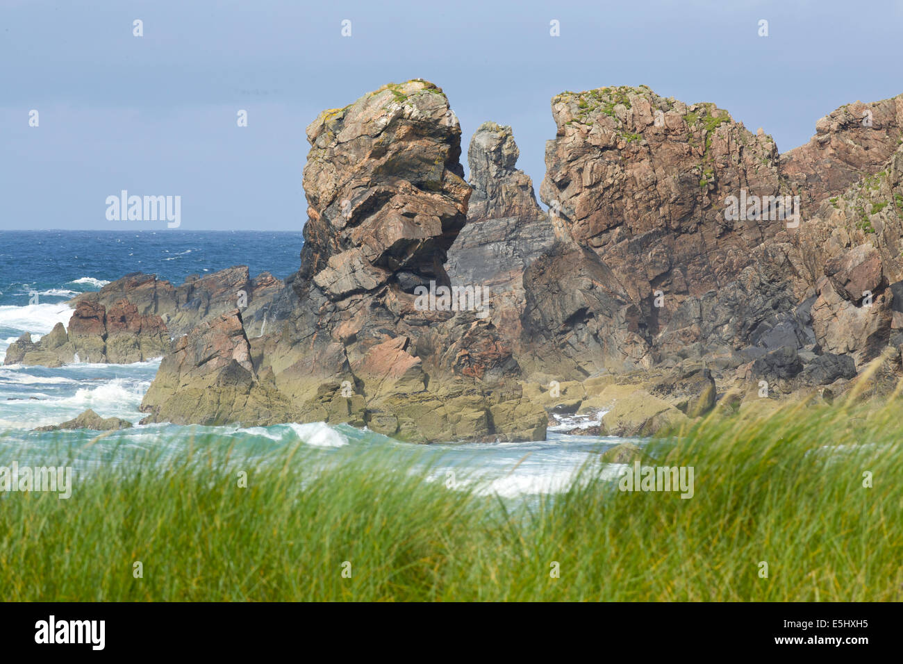 Vista guardando NNE verso Rubha na h-Airde sull'isola di Lewis "Rocks & facce" #0071 Foto Stock