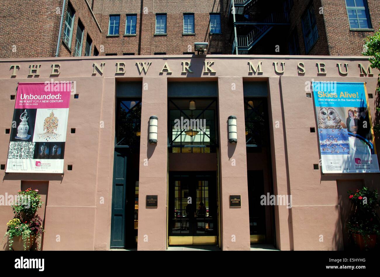 NEWARK, NEW JERSEY: sud ingresso anteriore agli illustri Newark Museum Foto Stock