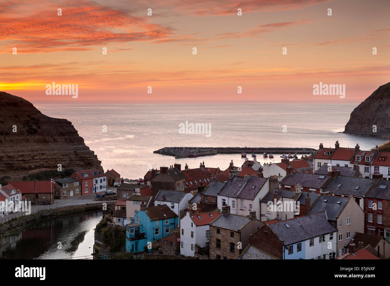 Staithes villaggio di pescatori sulla North Yorkshire Coast Foto Stock