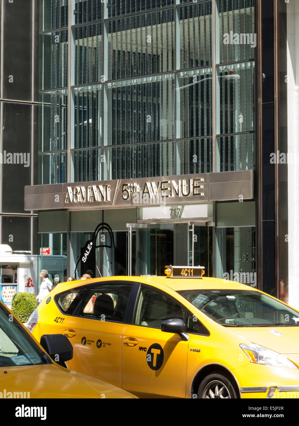 Armani New York/5th Avenue è un negozio di stilisti al dettaglio, Fifth Avenue, New York Foto Stock