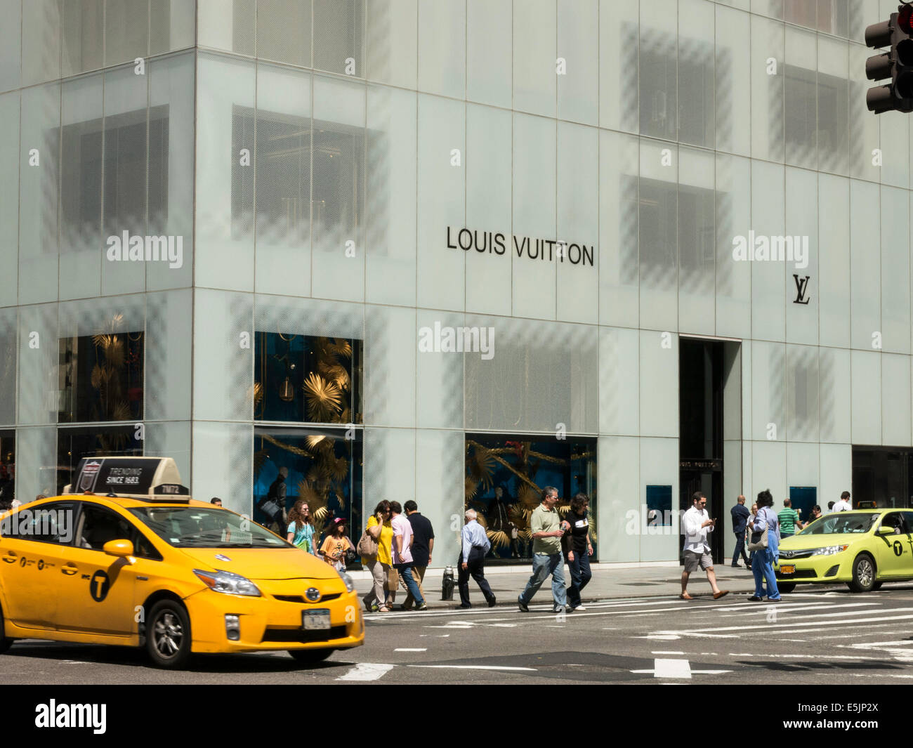 Louis Vuitton e intersezione, NYC Foto Stock