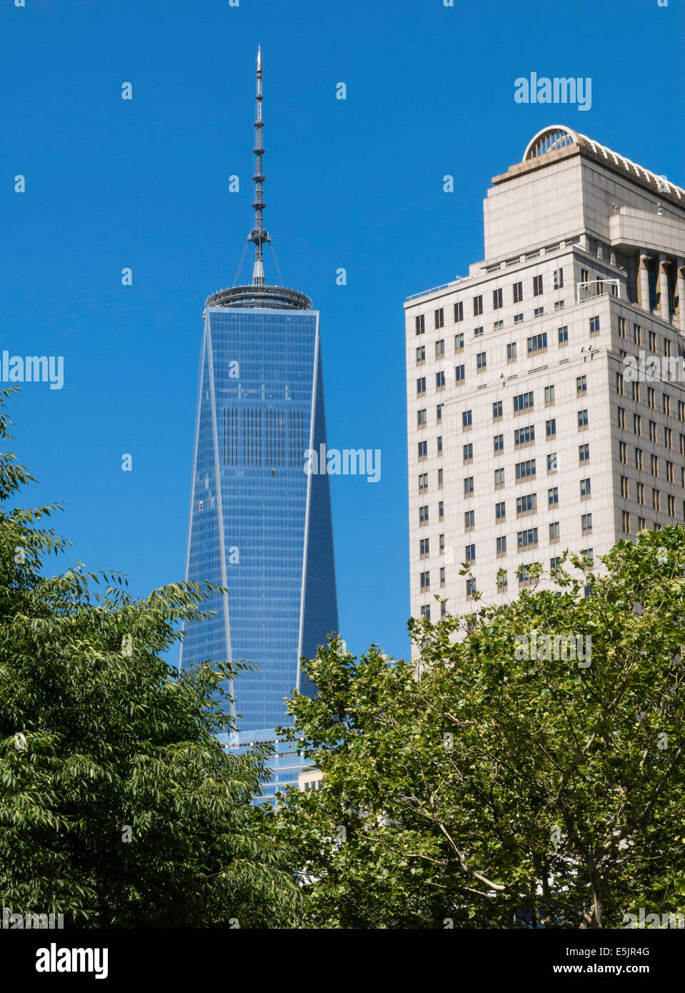 One World Trade Center Da Foley Square, la parte inferiore di Manhattan, New York, Stati Uniti d'America Foto Stock