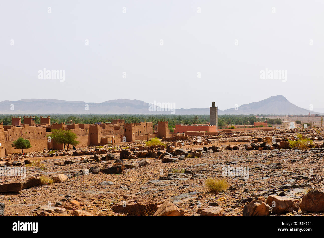 Zagora, Hotel,oasi nel deserto, Paul Street,Travel & fotografo di paesaggio,Sud del Marocco,confina deserto del Sahara & Algeria Foto Stock