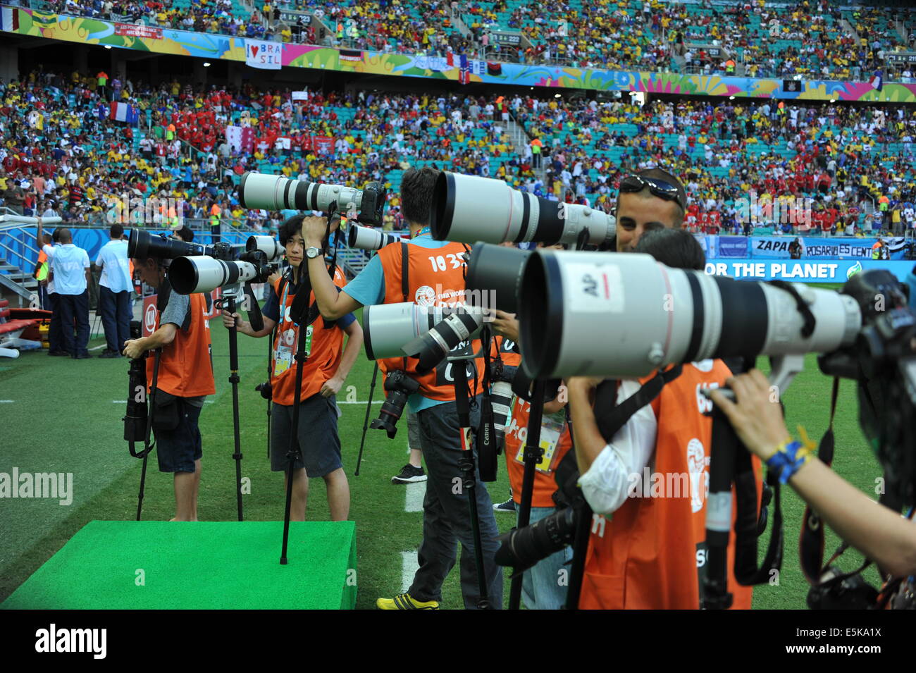 Fotojournalisten im Einsatz, WM 2014, Salvador da Bahia, Brasilien. Foto Stock