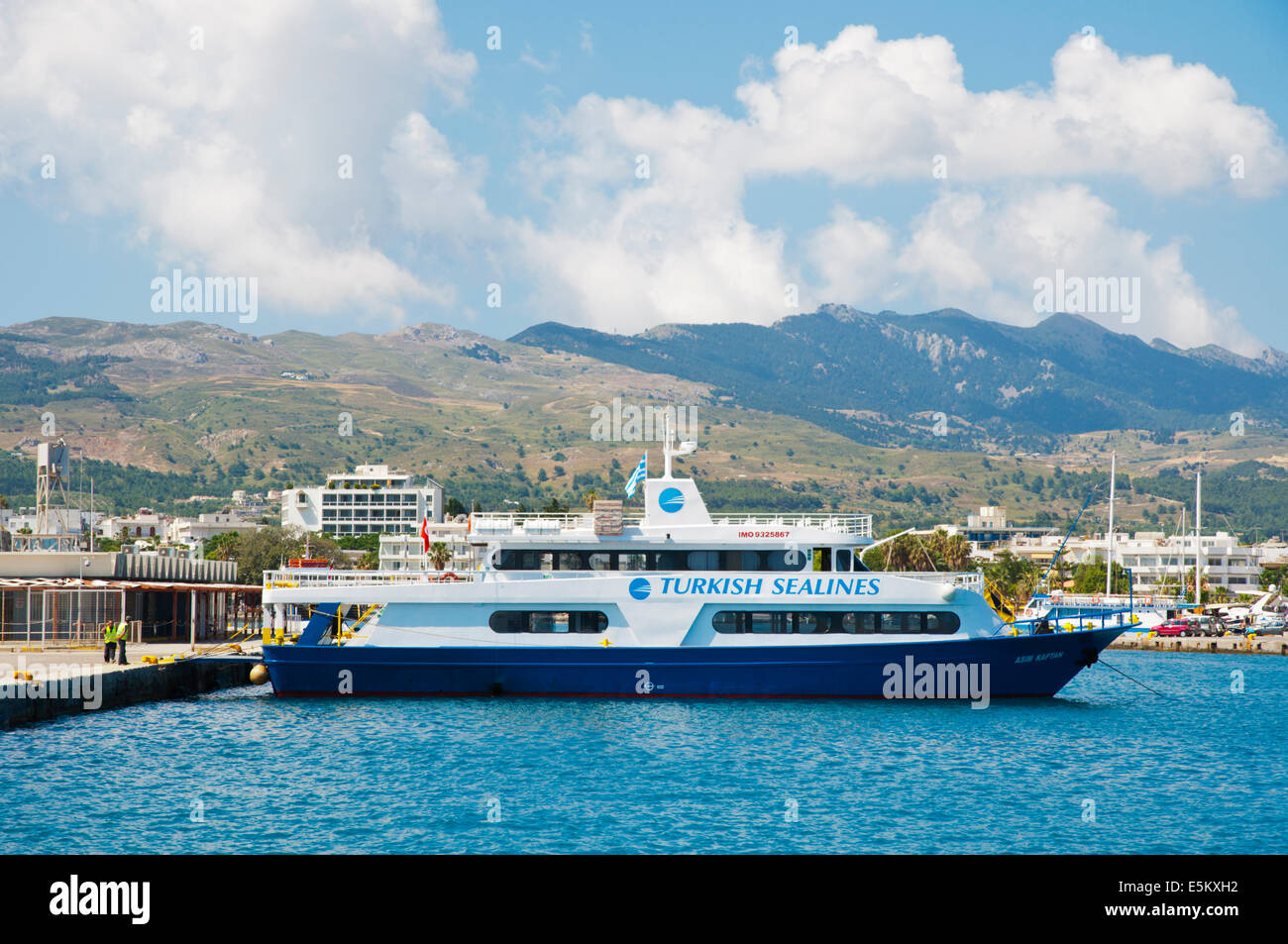Bagno turco seaways barca al porto, la città di Kos, isola di Kos, Dodecanneso isole, Grecia, Europa Foto Stock